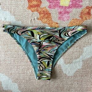 NWT H&M Bikini Bottoms Size 6